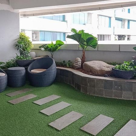 Redliving Apartemen Grand Kamala Lagoon - Pekayon Tower Barclay North Bekasi Eksteriør billede