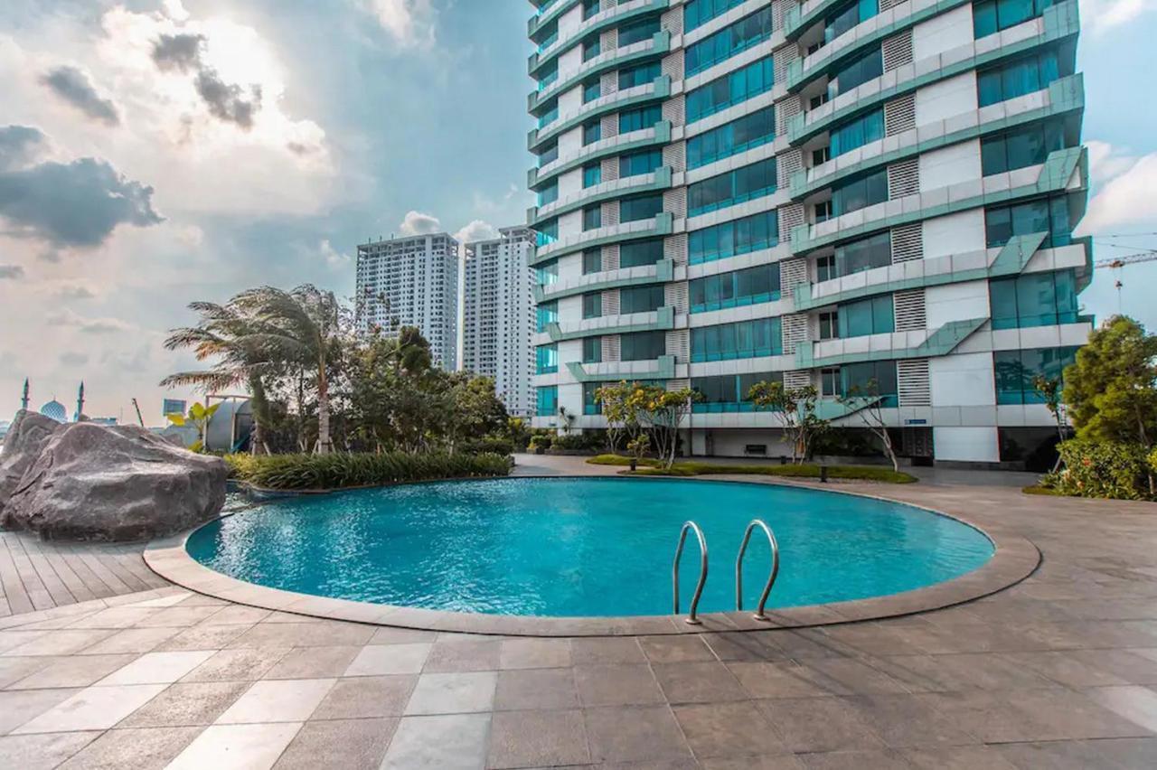 Redliving Apartemen Grand Kamala Lagoon - Pekayon Tower Barclay North Bekasi Eksteriør billede